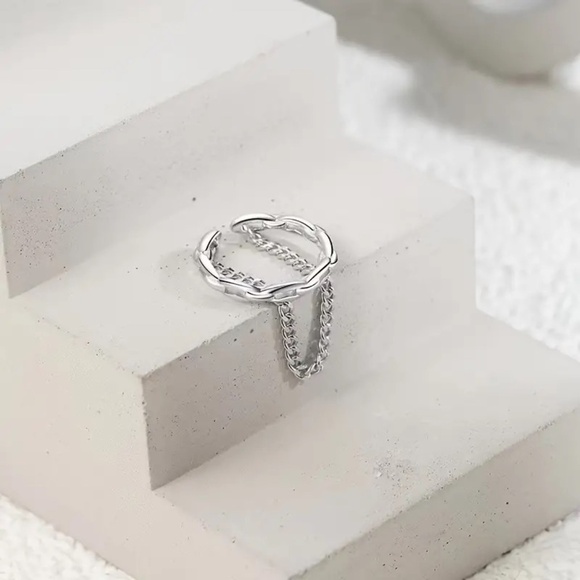 Elegant French-Style Ear Cuff Chain Tassel Clip-On 18K Gold Plated Copper - Picture 2 of 5